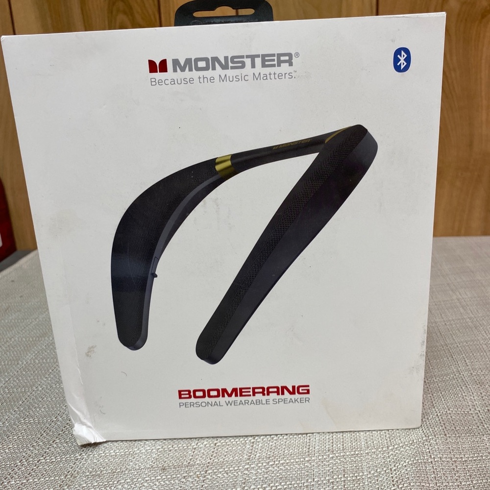 MONSTER Boomerang Personal Wearable Speaker
